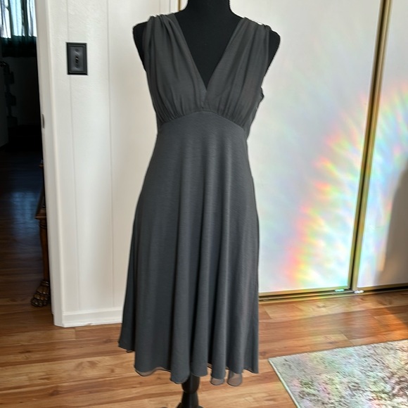Woman’s RN Convertible Grey Midi Dress - Picture 1 of 5